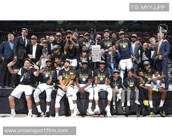 尼克杨看好勇士超越火箭库里追梦巴恩斯经验助力争前三